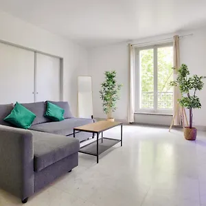 2 Bedrooms Tour Eiffel Rapp Appartement Paris